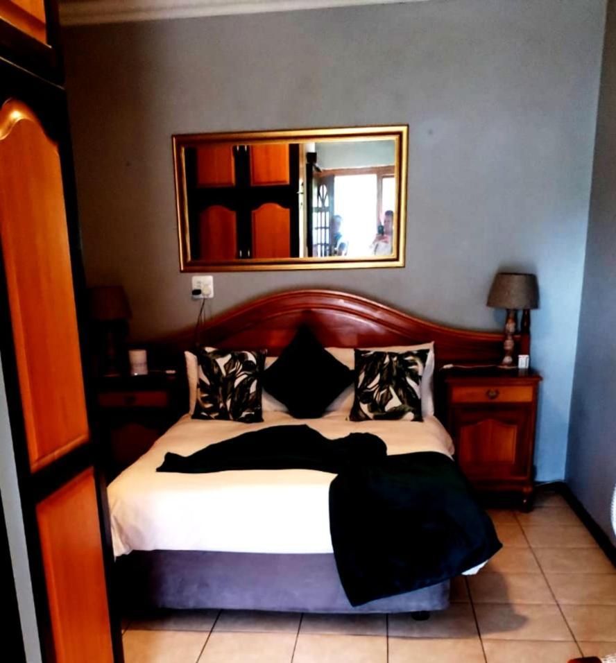 Lagoon Breeze Guest House Knysna Exterior photo